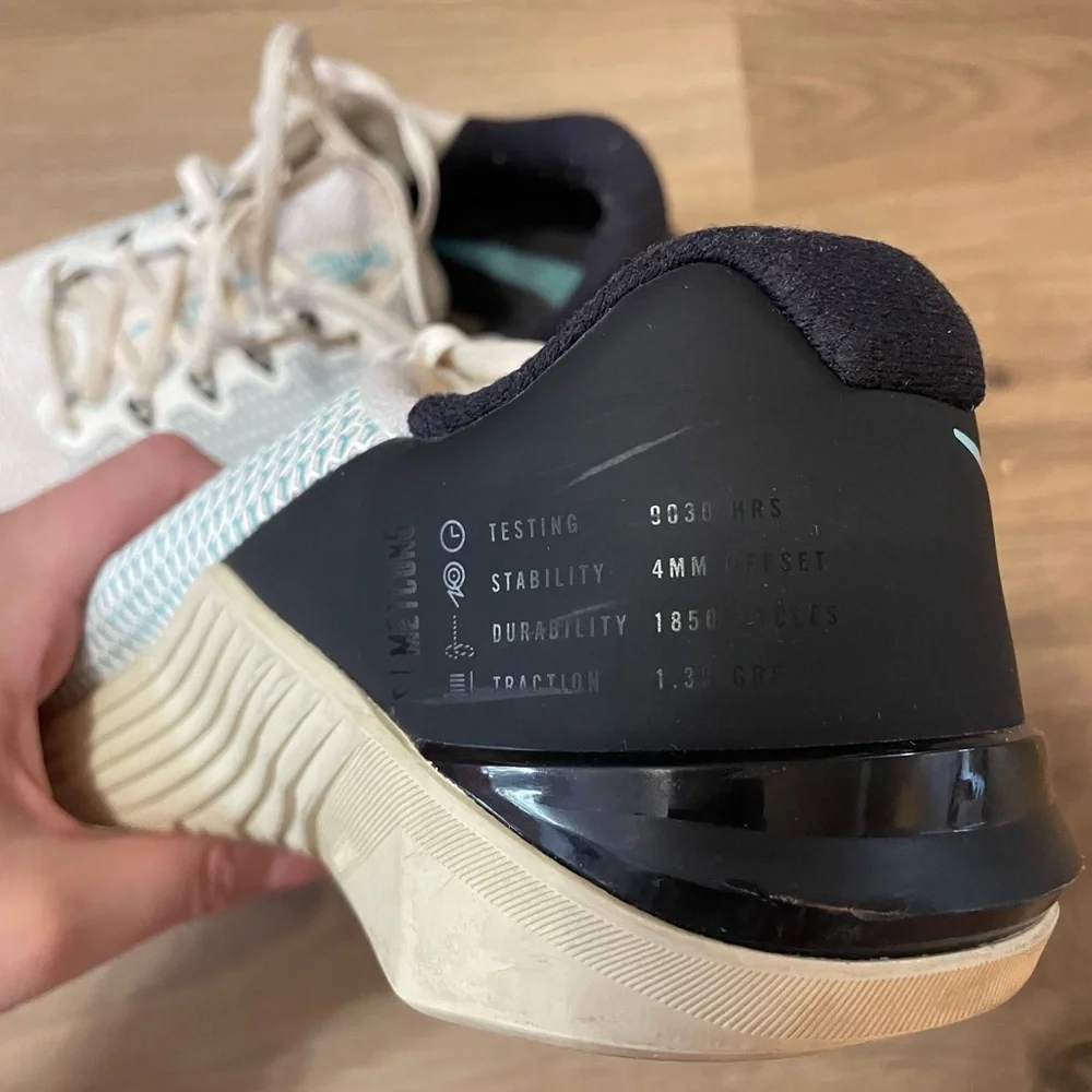 nike lifting shoes